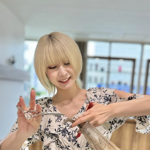 新谷 春香