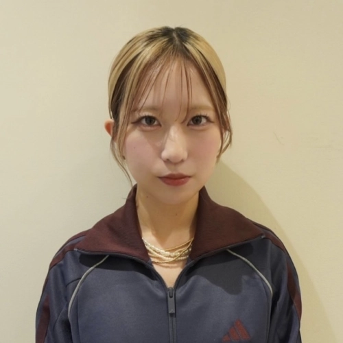 新井 沙弥香